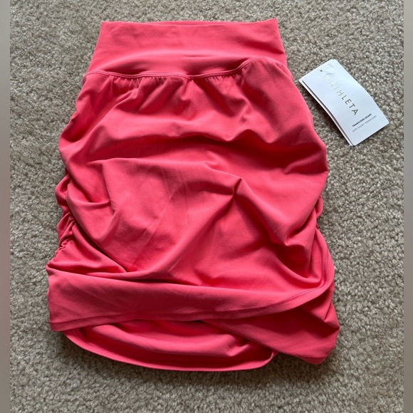 NWT Athleta Transcend Skort with Hidden Pockets Coral Petal - Picture 5 of 14